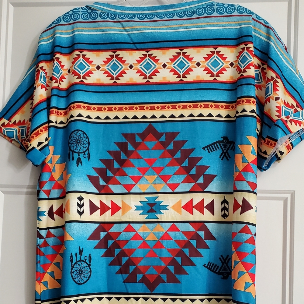 Vintage Style Aztec Inspired Short Sleeve NWOT - Picture 3 of 3